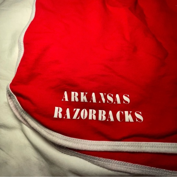 Arkansas Razorbacks Girls Red Shorts and plain black shorts Size L - Picture 2 of 8